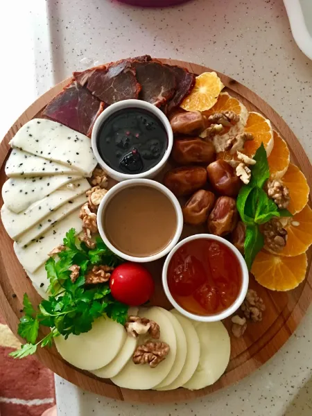 Pastırmalı Kahvaltı Tabağı